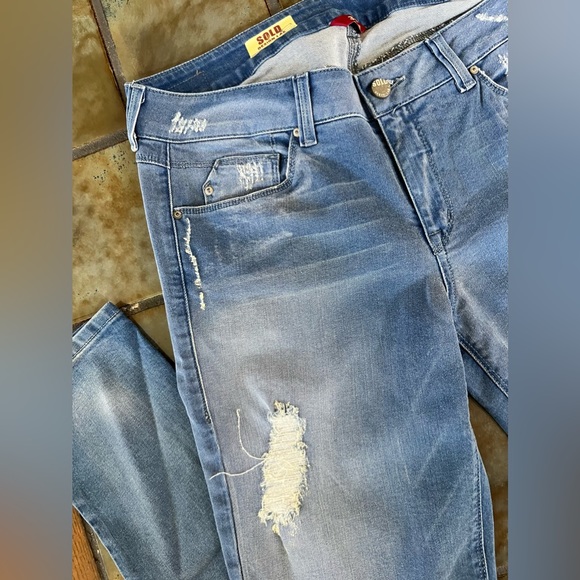 Design Lab Super Skinny Distressed Jeans size 31 - (NWT) - Picture 5 of 11